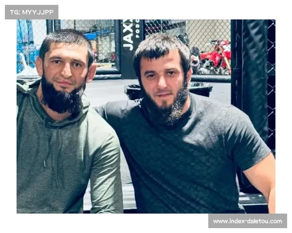 奇马耶夫解释推搡伊恩·加里原因：“他从背后拍我缺乏尊重”