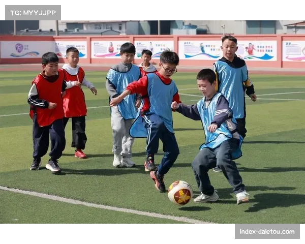 西甲基金会启动“足球进校园”计划，覆盖全国百余所小学